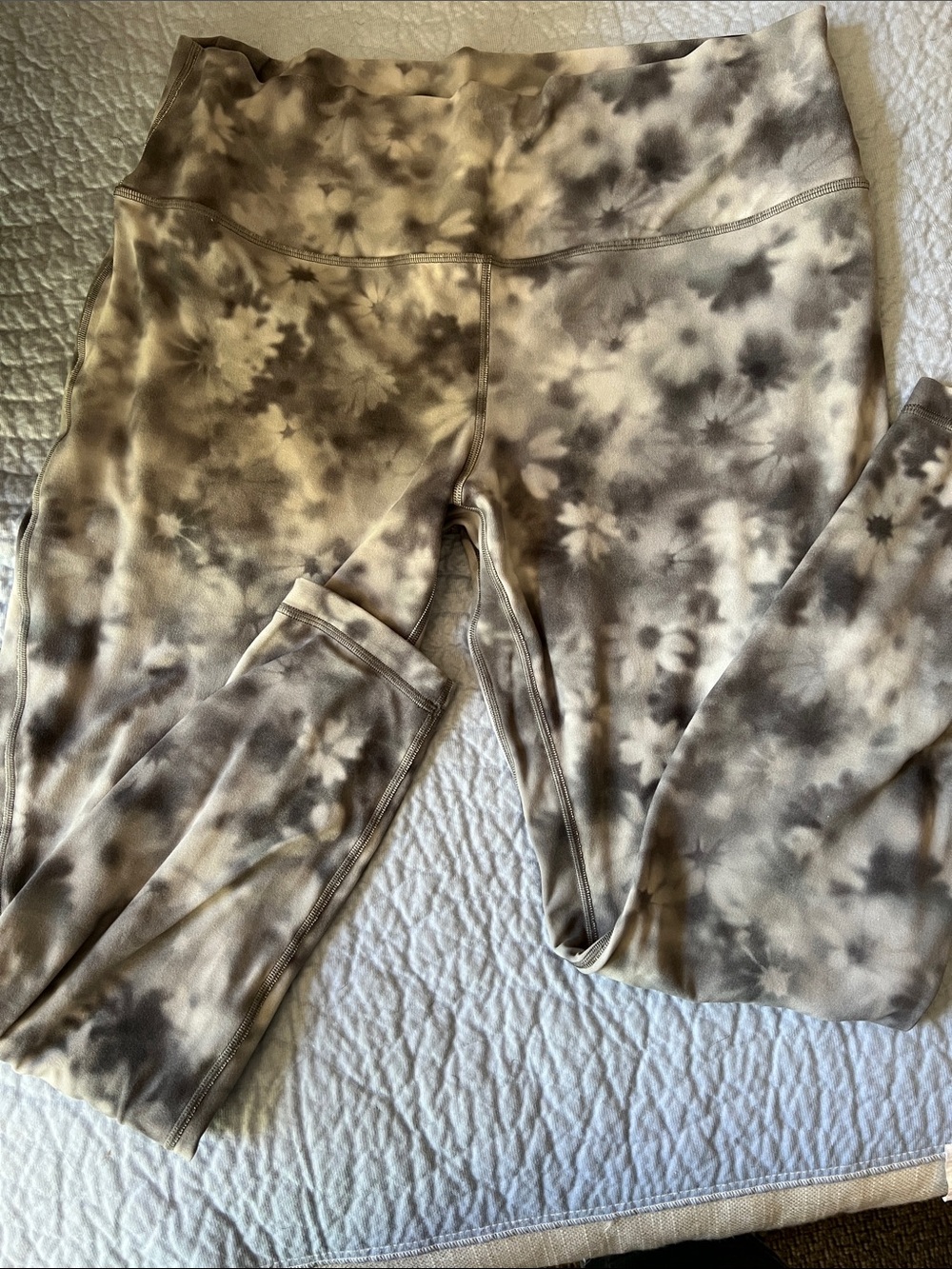 lululemon Align High Rise 28” Meadow Haze Gray Leggings - Picture 5 of 7